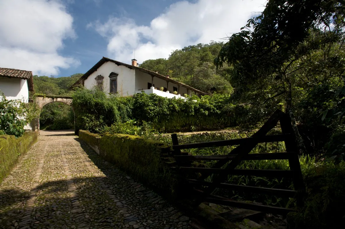 An exterior pathway in the quaint town of San Sebastian del Oeste.
(Puerto Vallarta Tourism Board)