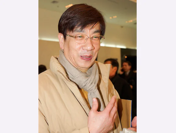 Kim, Sang-gil, headmaster of Ansan Design Culture High School, attends Shen Yun Performing Arts at Gyeonggi Arts Center, on Feb. 9, 2014. (Kim Guohuan/Epoch Times) 