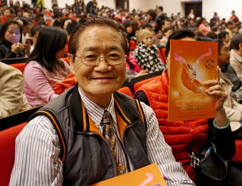 Professor Zhang Zhiqiang, a landscape painter and director, at Shen Yun Performing Arts at the Tainan Municipal Cultural Center, on Feb. 22.