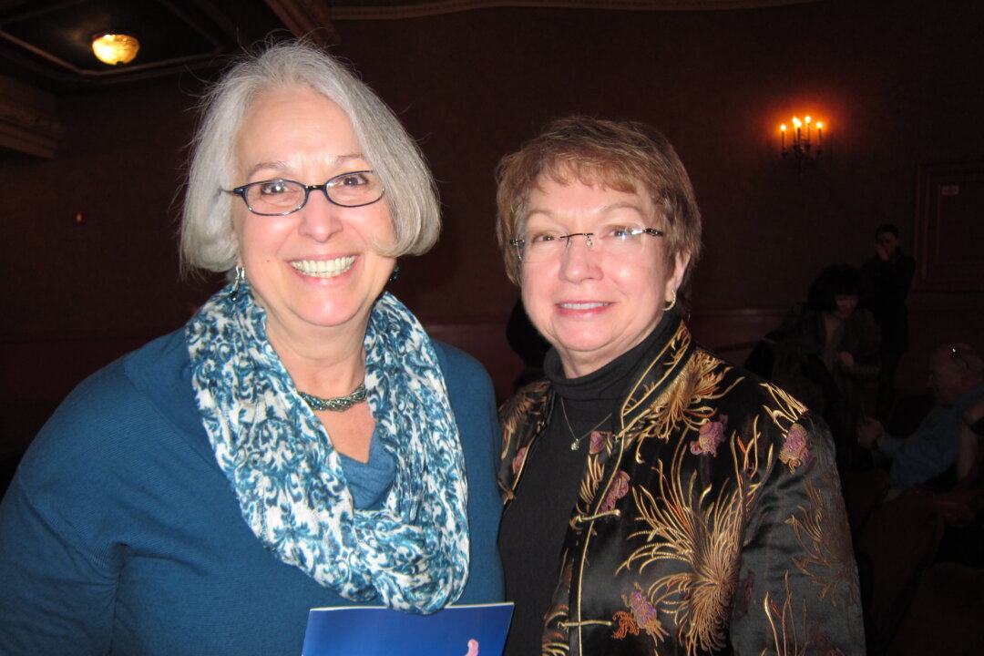 Aggie Leitheiser and her friend, Mary Sheehan, enjoy Shen Yun Performing Arts at the Peabody Opera House, in St. Louis. (Valerie Avore/Epoch Times)