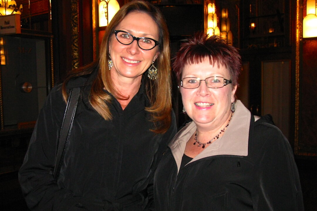 Bonnie Zarborski, and sister, Annmarie Zarborski enjoy Shen Yun Performing Arts at Providence Performing Arts Center (PPAC) on Saturday, Feb. 22. (Tim Pi/Epoch Times)