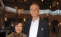 Retired Professional Dancer Says Shen Yun is ‘Wonderful’