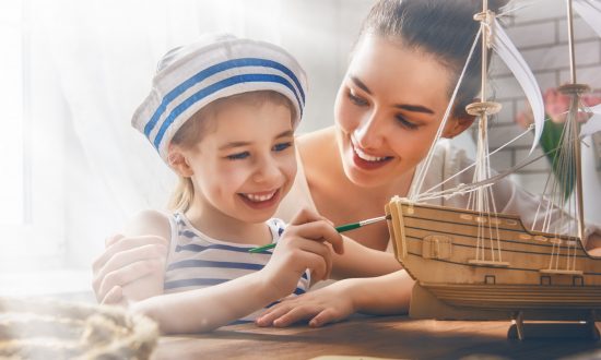 10 Easy Ways to Brighten Your Child’s Day