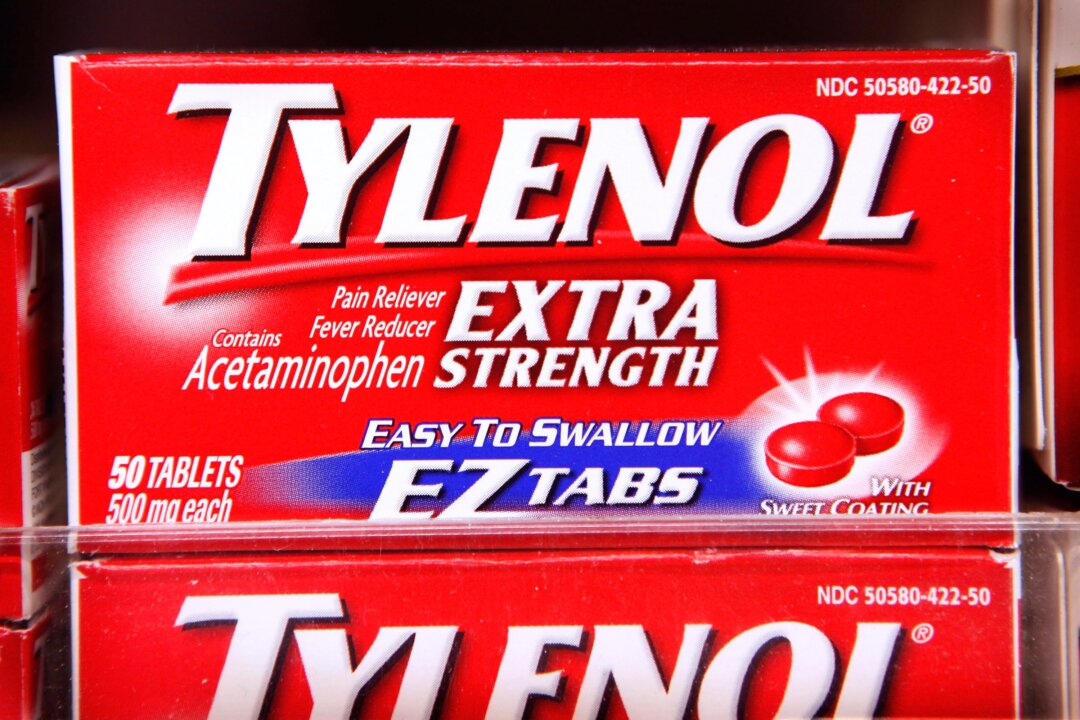Pregnant Acetaminophen Users Risk ADHD in Offspring