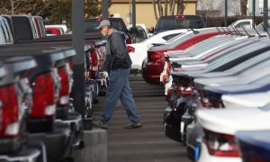 General Motors, Ford to Suspend US Operations Over Pandemic