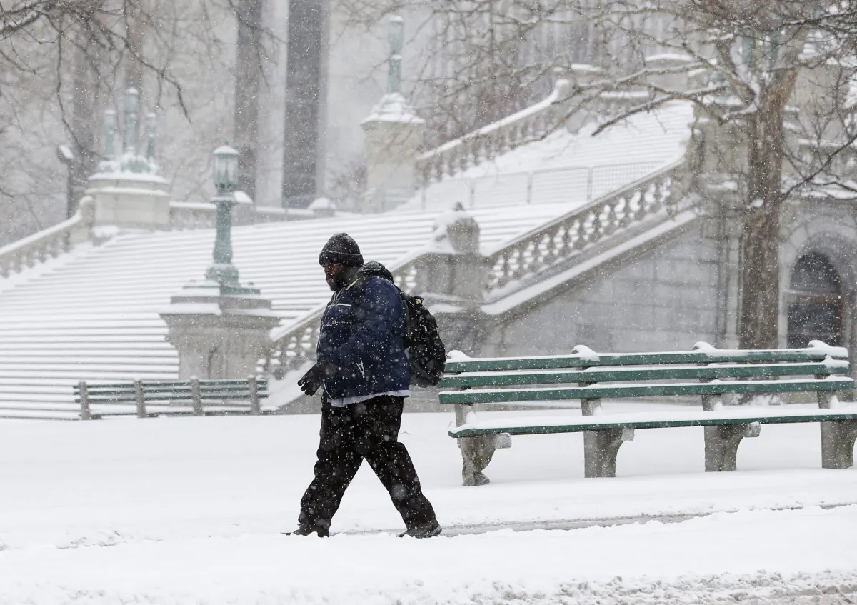 Snow outside the state Capitol in Albany, N.Y. Jan. 2, 2014. (Mike Groll/AP)