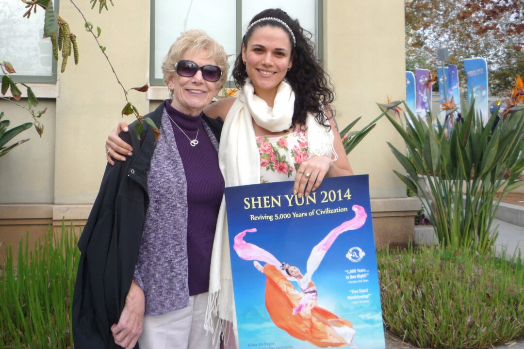 Brittany Nicastro and her grandma enjoy Shen Yun Performing Arts at the California Center for the Arts, Thursday, Feb. 27. (Jane Lin/Epoch Times)