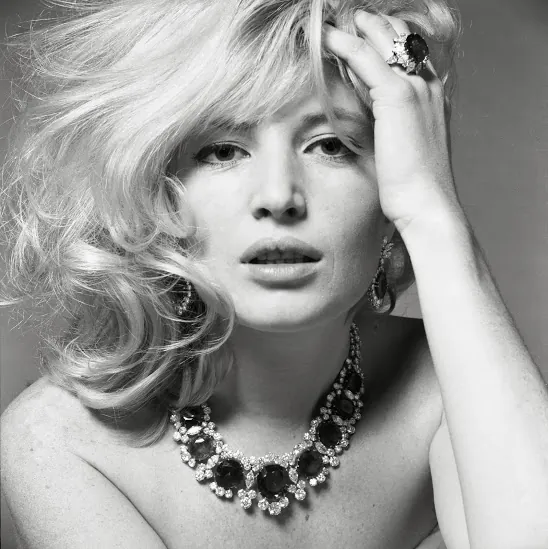 Monica Vitti wearing the Bulgari "Seven Wonders" necklace of platinum, emeralds, and diamonds, 1963. (Courtesy of the de Young Museum and Bulgari)