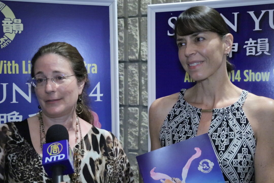 Lisa Erhmann and Veronique Schejtman at the Barbara B. Mann Performing Arts Hall on Feb. 9. “I can’t wait to share it with my children,” Ms. Erhmann said of the Shen Yun performance. (Courtesy of NTD Television) 