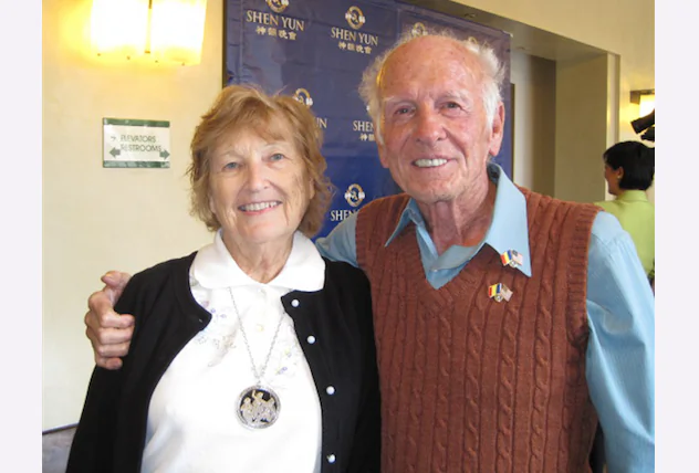 Jodi and Joe Heard enjoy an evening at Shen Yun Performing Arts at the California Center for the Arts, Escondido, on Feb. 27. ( Jane Yang/Epoch Times)