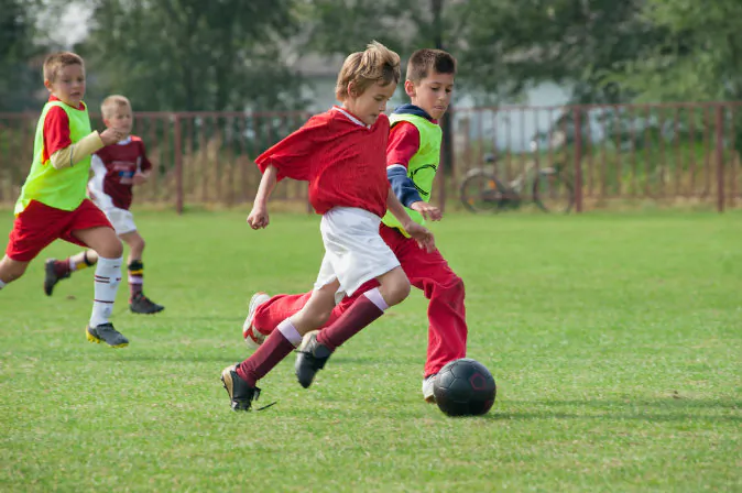 New research suggests that playing sports in youth helps build bone density and preserve bone health in old age. (Shutterstock)