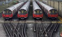 Woman Slides Down Escalator in London’s Subway, Injuring Herself and Elderly Woman