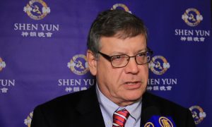 Investment Manager Comes Back for a Second Shen Yun Performance