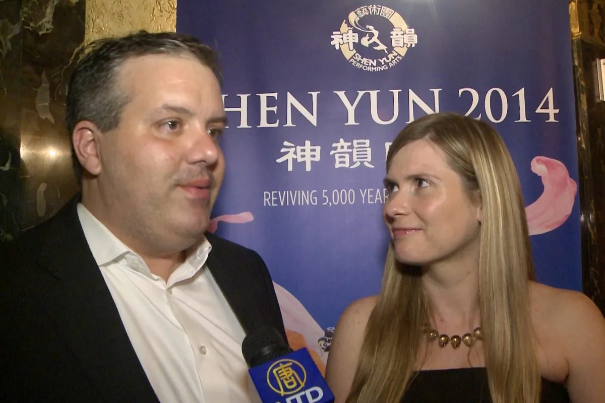 Lance Branch and Natalia Branch enjoy Shen Yun Performing Arts at the Saenger Theatre, Feb. 18, in New Orleans. (Courtesy of NTD Television) 