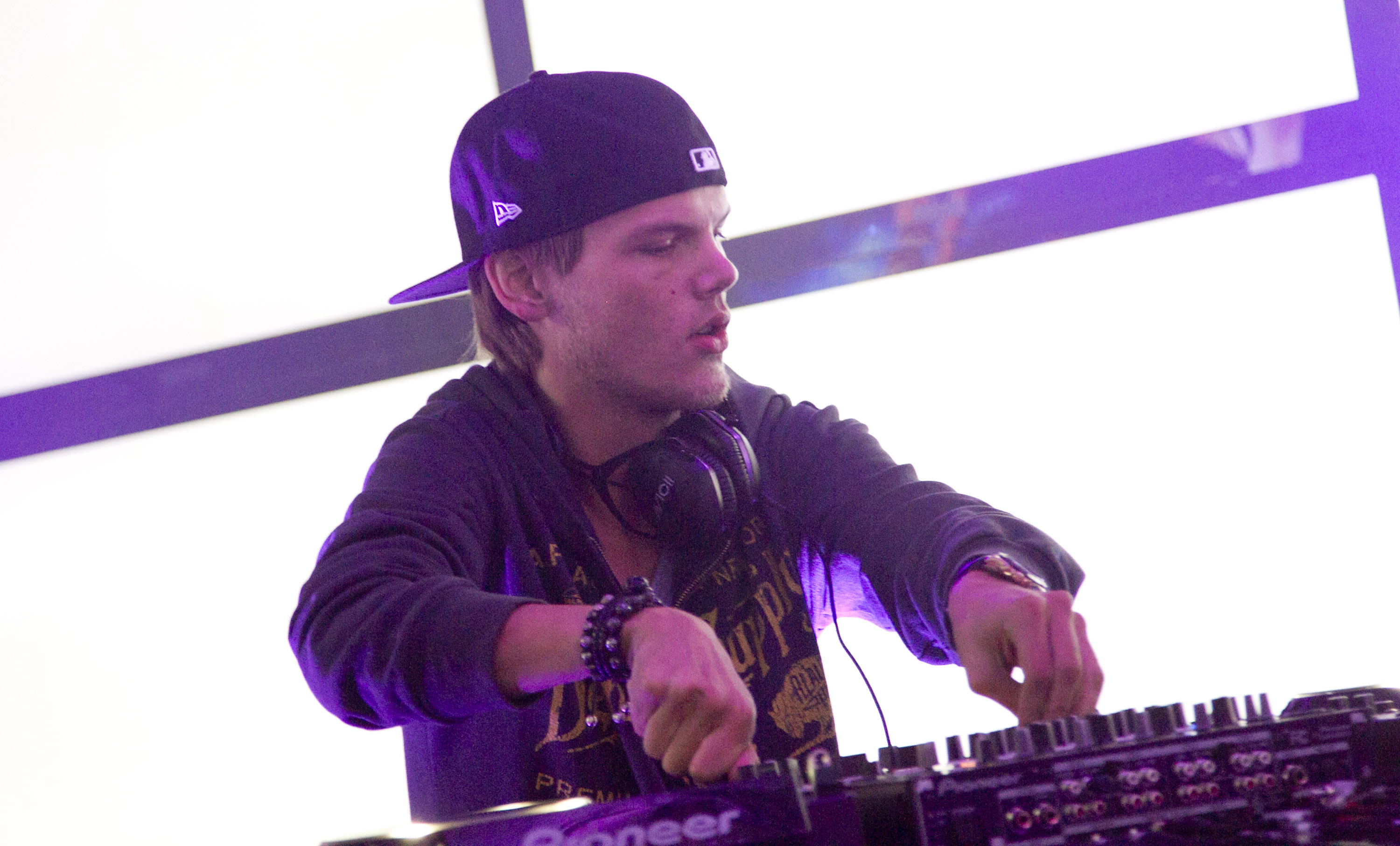 Dj avicii фото