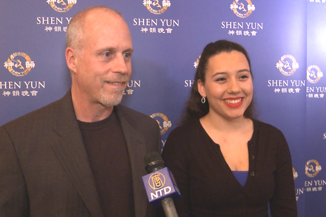 Thomas Wolff (L) with his daughter, Cassandra Wolff, at the Palace Theater in Waterbury, Conn., March 8, 2014. (Courtesy of NTD Television)