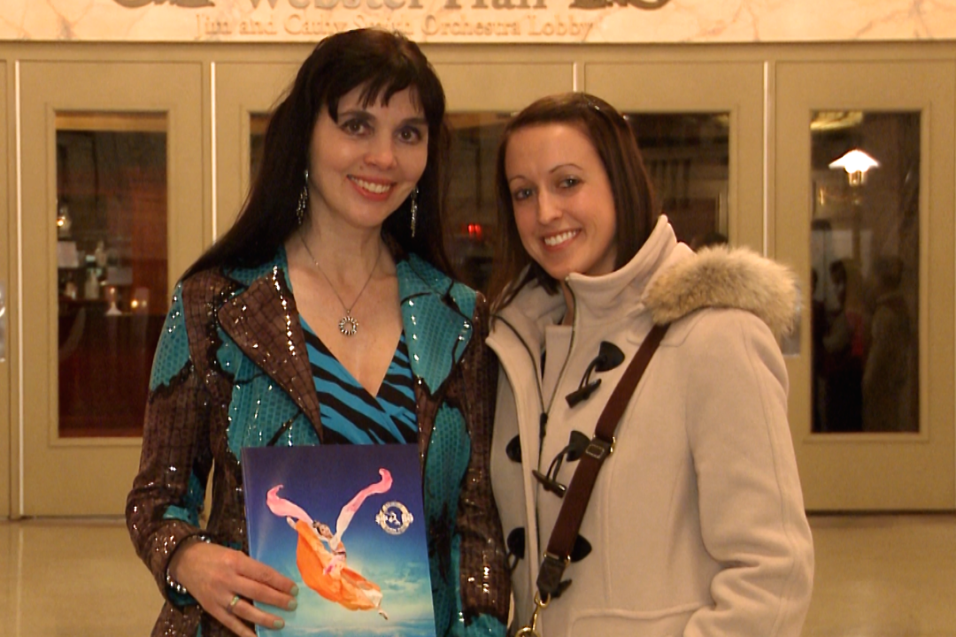 Susan Rozelle and Jennifer Ferrigno enjoy Shen Yun Performing Arts at the Palace Theater in Waterbury, Conn., on March 7, 2014. (Courtesy of NTD Television)