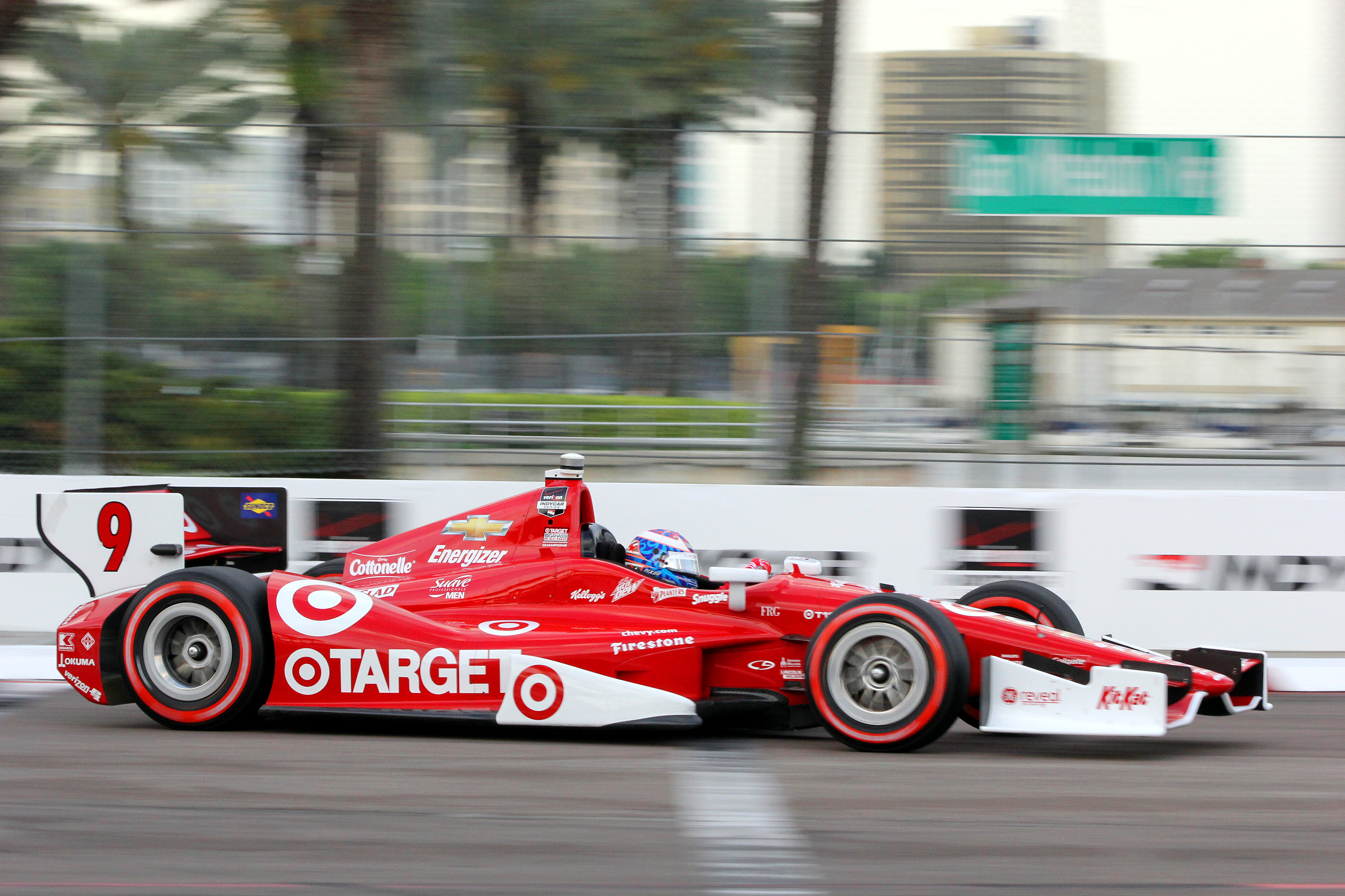 Three-time IndyCar champion Scott Dixon in the #9 Target Ganassi car had to be satisfied with fifth. (Chris Jasurek/Epoch Times) Three-time IndyCar champion Scott Dixon in the #9 Target Ganassi car had to be satisfied with fifth. (Chris Jasurek/Epoch Times)