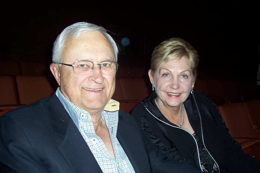 Dick Pope at the Shen Yun Performing Arts performance at the ASU Gammage Theatre in Tempe on March 7, 2014. (Gary Wang/Epoch Times)