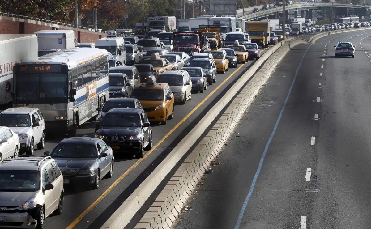 Congestion on the Long Island Expressway into Manhattan near the turn off for the Queensboro Bridge, Nov. 1, 2012. (Jason DeCrow/AP)
