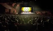Interior Designer Praises Shen Yun: ‘Beautiful’