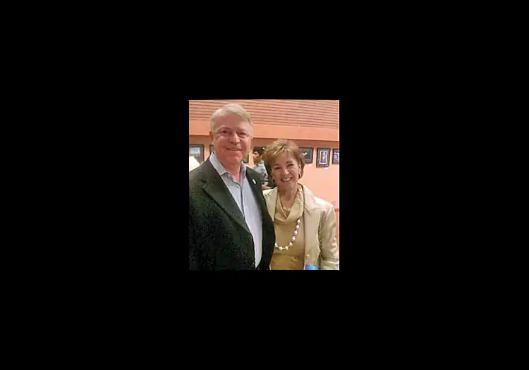 Former mayor of Gilbert, AZ, Steve Berman and his wife Susan Berman, president and CEO of Fresh Start Women's Foundation enjoyed Shen Yun Performing Arts in Tempe, March 8. (Epoch Times)