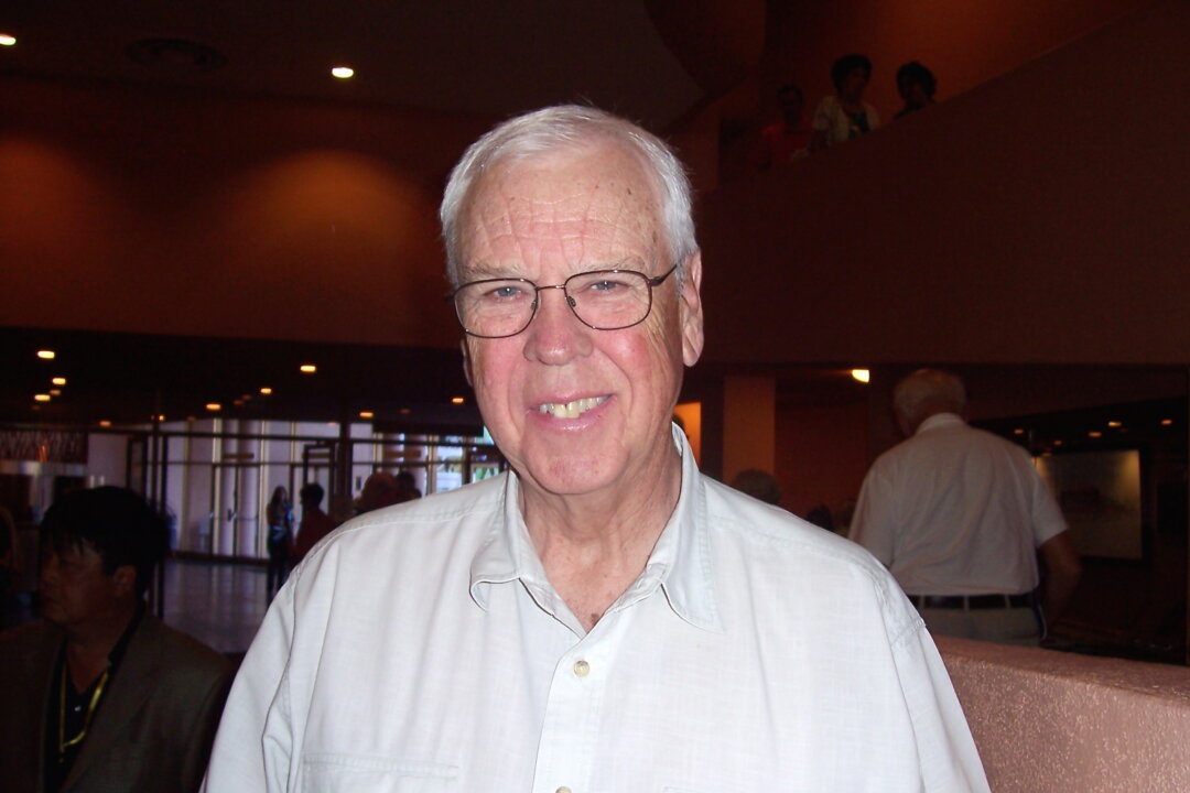 Mr. Rod Chandler enjoyed Shen Yun Performing Arts at the ASU Gammage Theater, on March 9. (Jana Li/Epoch Times)