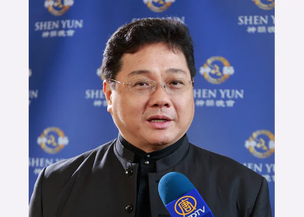 Wu Hung-chang, director of Taiwan Chorus and former director of Kaohsiung Chinese Orchestra, attends Shen Yun for the eighth time this year. (Cheng Shun-li/Epoch Times)