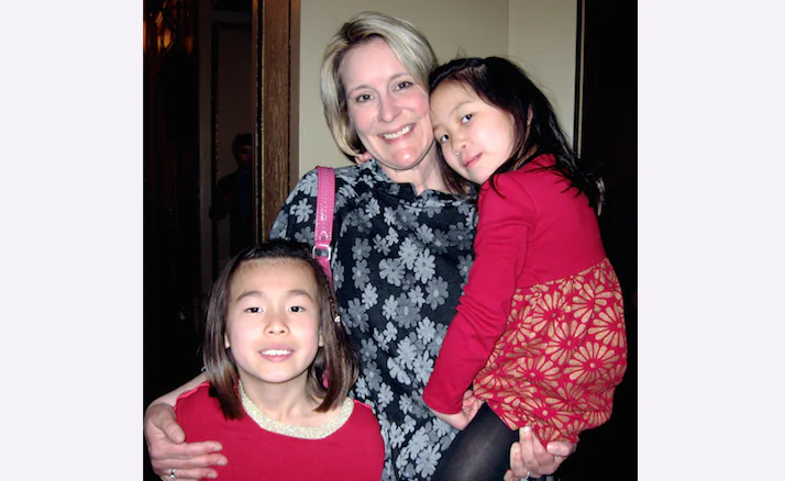 Michelle Warner and her daughters enjoyed Shen Yun Performing Arts at Omaha's Orpheum Theater, on March 9. (Cat Rooney/Epoch Times)
