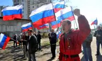 Order Hangs by a Thread as Supporters of Ukraine and Russia March in Donetsk