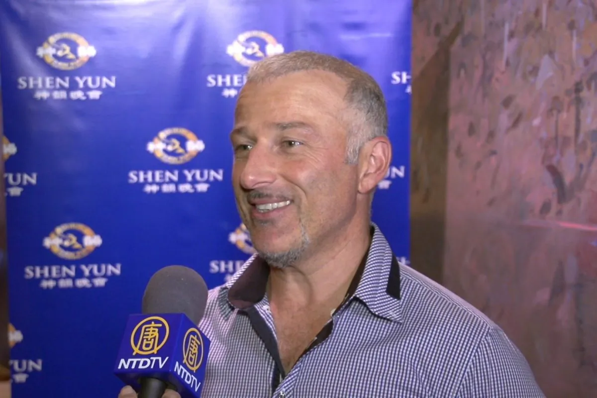 Vasili Kanidiadis talks about his Shen Yun experience at Melbourne’s State Theatre, on March 28. (Courtesy of NTD Television)