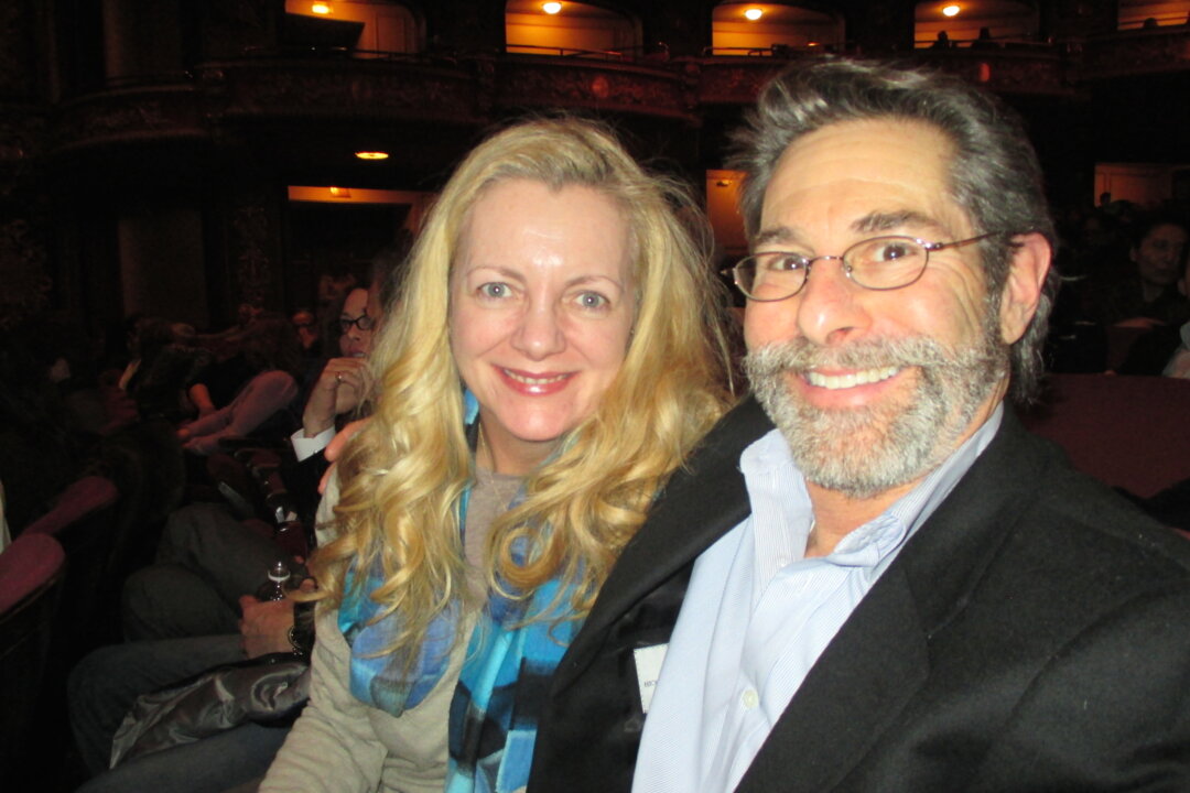 Debbie Elovitz and her husband, Bill Elovitz, at the Citi Wang Theatre in Boston, Mass., on Feb. 28, 2014. (Catherine Yang/Epoch Times) 