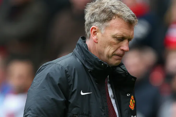 Manchester United Manager David Moyes heads for the dressing room at half-time during the Barclays Premier League match between Manchester United and Liverpool at Old Trafford on March 16, 2014 in Manchester, England. (Photo by Alex Livesey/Getty Images)