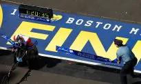 Ernst Van Dyk Wins Tenth Wheelchair Boston Marathon