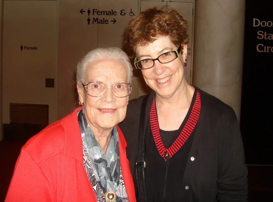 Violin Teacher and Musician Says Shen Yun Orchestra ‘Very effective’