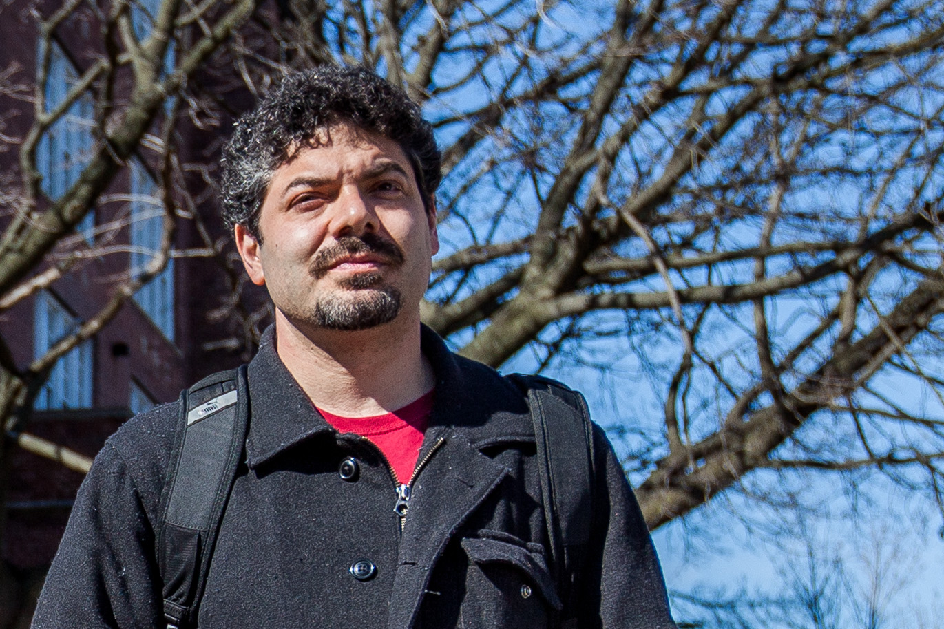 Danny Katch attends a test opt-out rally near his daughter’s school, the P.S. 69 in Jackson Heights, Queens, April 1. (Petr Svab/Epoch Times)