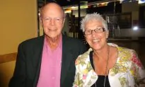 Theatrical Producers Take Their Hats Off to Shen Yun