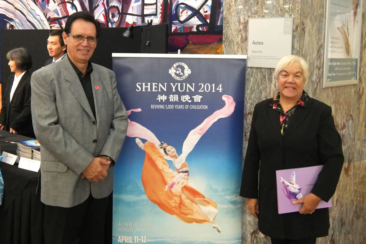 Jim and Delma Heyder enjoy Shen Yun Performing Arts at Aotea Centre's ASB Theatre, in Auckland, on April 12. (Susan Wang/Epoch Times)
