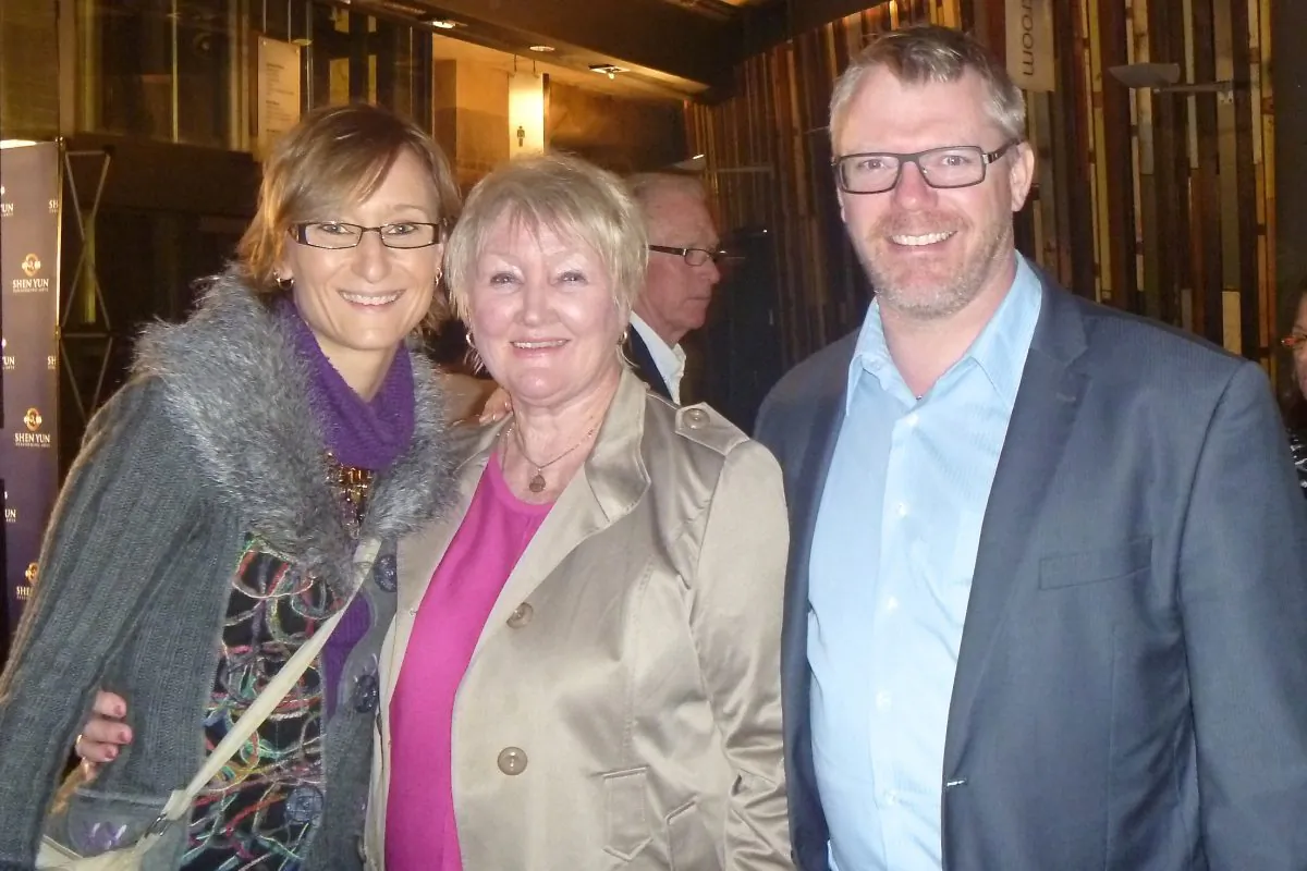 Diane Heaton (C) with friends Graham Munro and Katherine Munro (L) attend Shen Yun Performing Arts at Sydney's Sydney Theatre