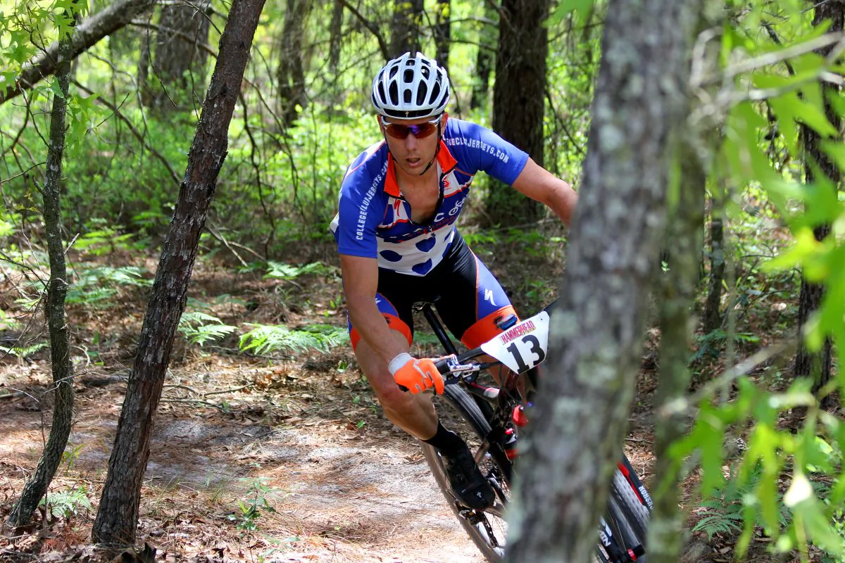100-Mile Solo Men's winner Shawn Smith averaged over 15 mph for his four 25-mile laps. (Chris Jasurek/Epoch Times)