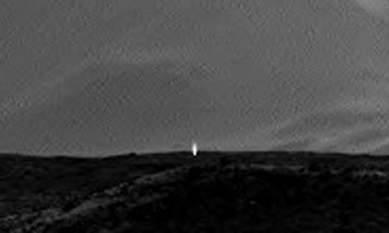 NASA Photo: Artificial Light on Mars? Alien Beacon? (Photos)