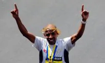 Meb Keflezighi Wins 118th Boston Marathon, First American Since 1983