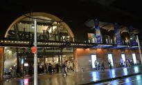 Shen Yun Shines Over Audience on Rainy Night in Sydney