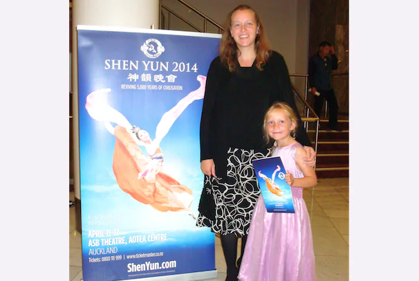 Crochet Designer Enchanted by Shen Yun