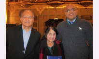 Shen Yun Raises Awareness