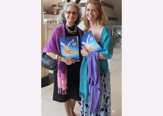 Author Feels Blessed in Seeing Shen Yun