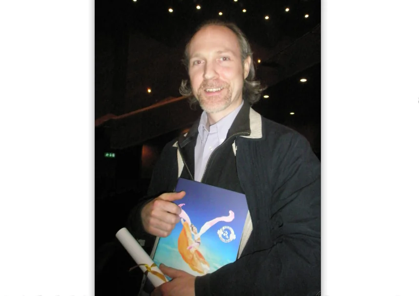 Conor Gillan greatly enjoyed visiting Shen Yun on April 20th in The Convention Centre Dublin. “I hope it's a big success, and will go on to further strength – it is very important that it does," Mr. Gillan said. (Epoch Times)