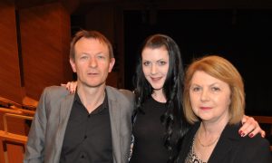 Singer-Songwriter: Shen Yun ‘Beautiful as Well as Amazing’