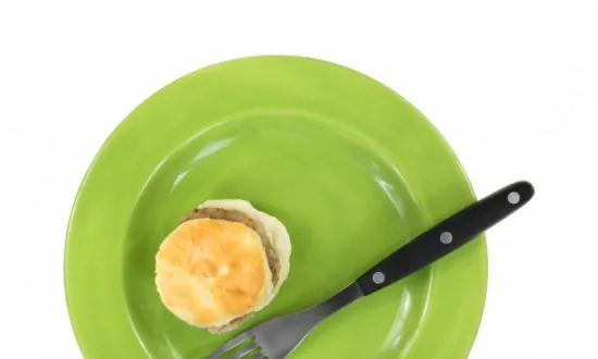 How Smaller Plates And Cutlery Could Make You Feel Fuller (Video)