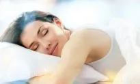 Sleep Helps Stave Off Holiday Weight Gain